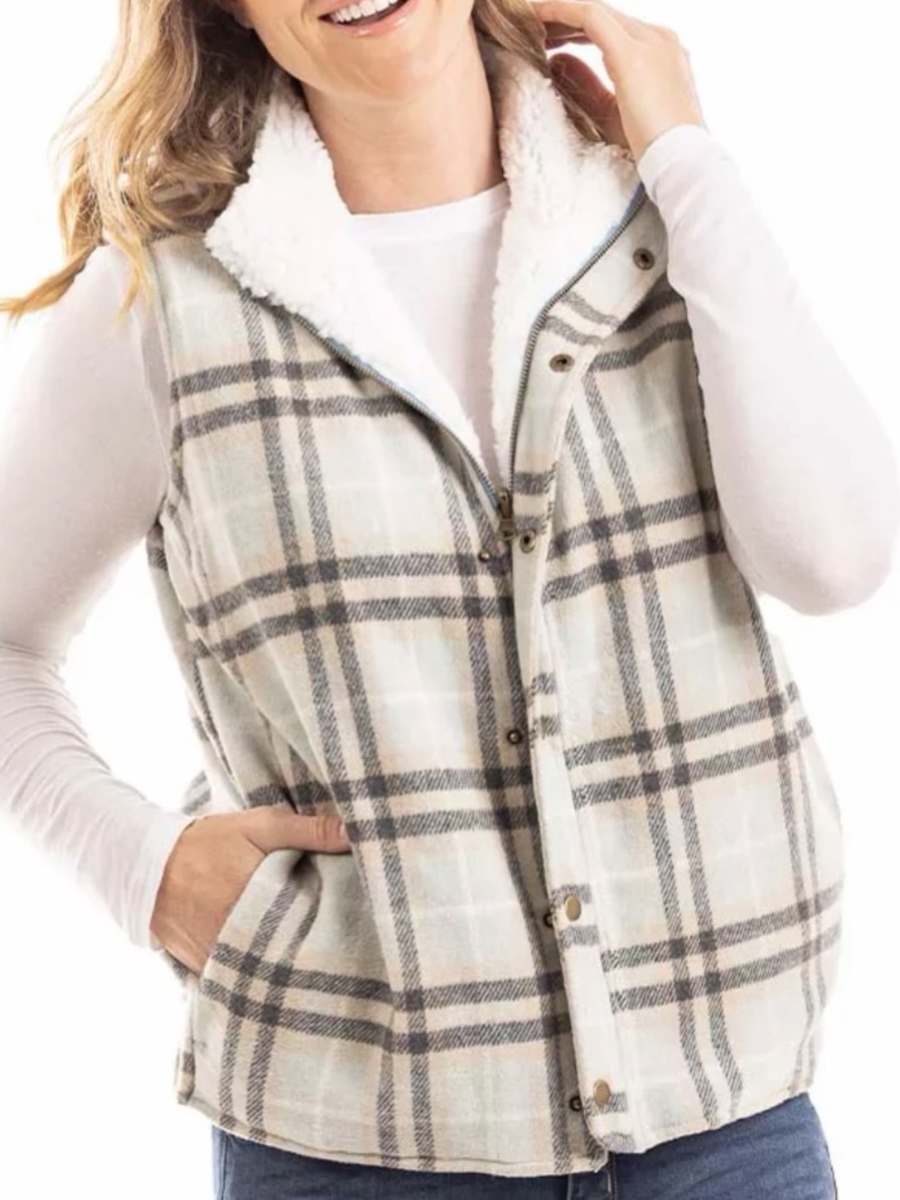 Katydid Plaid Sherpa Faux Fur Vest in Cream and Gray‎ NWT